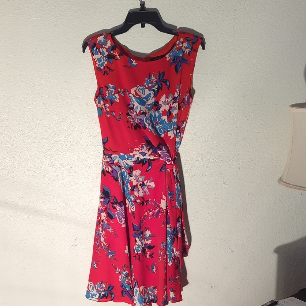 TAHARI Floral Sleeveless Red Dress SZ 6